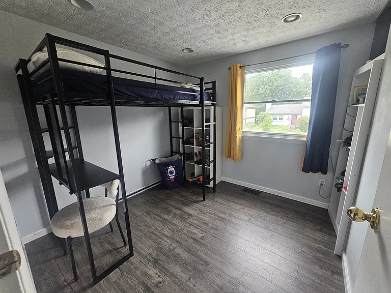 3136 Delburn Ave — Photo 38