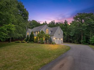88 Crawford Rd, Chester, NH 03036
