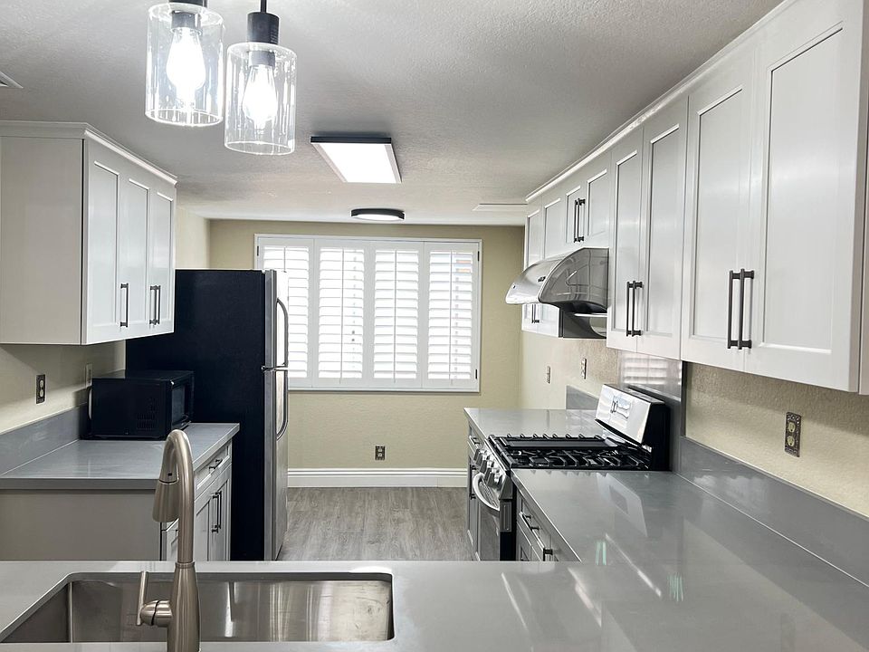 1st image of 2238 Calle Jalapa