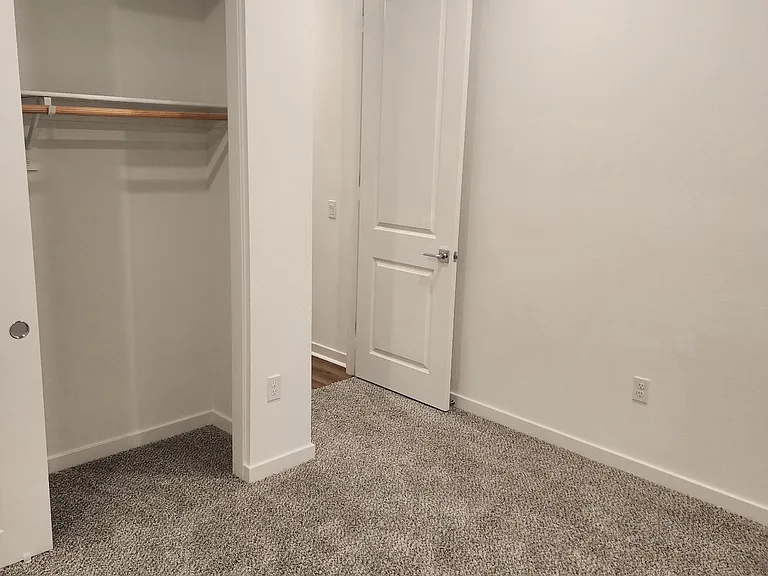 30146 Crestline Ct — Photo 10