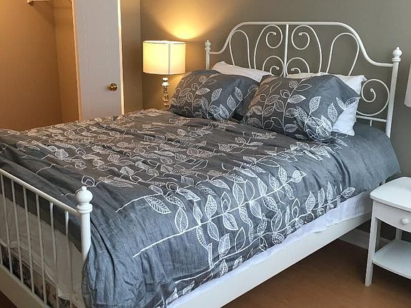 5th image of 75 Ellen St #905