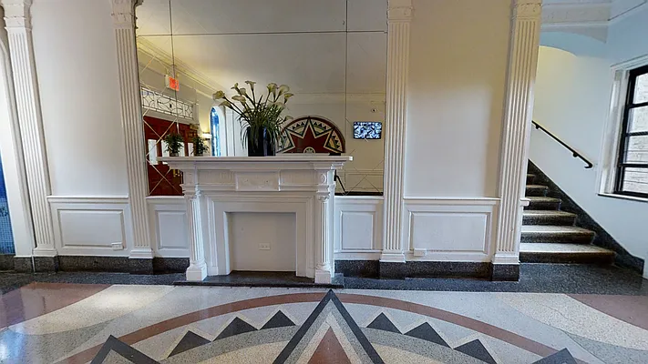 Sold by Remax Edge | media 11