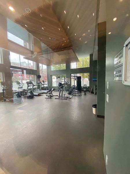 North Vancouver Apartment for rent - 1 Bedroom — photo 2