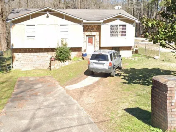 2148 Evergreen St, Tarrant, AL 35217