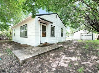 613 E 58th St S, Wichita, KS 67216