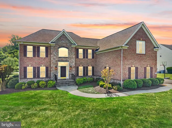 6962 Emma Ct, Warrenton, VA 20187