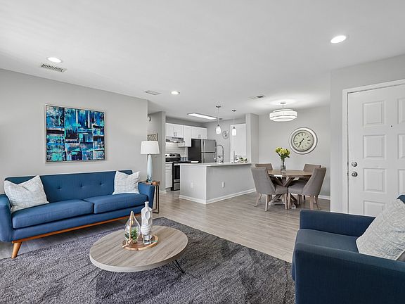 5th image of 100 Wood Terrace Pl NE #1825