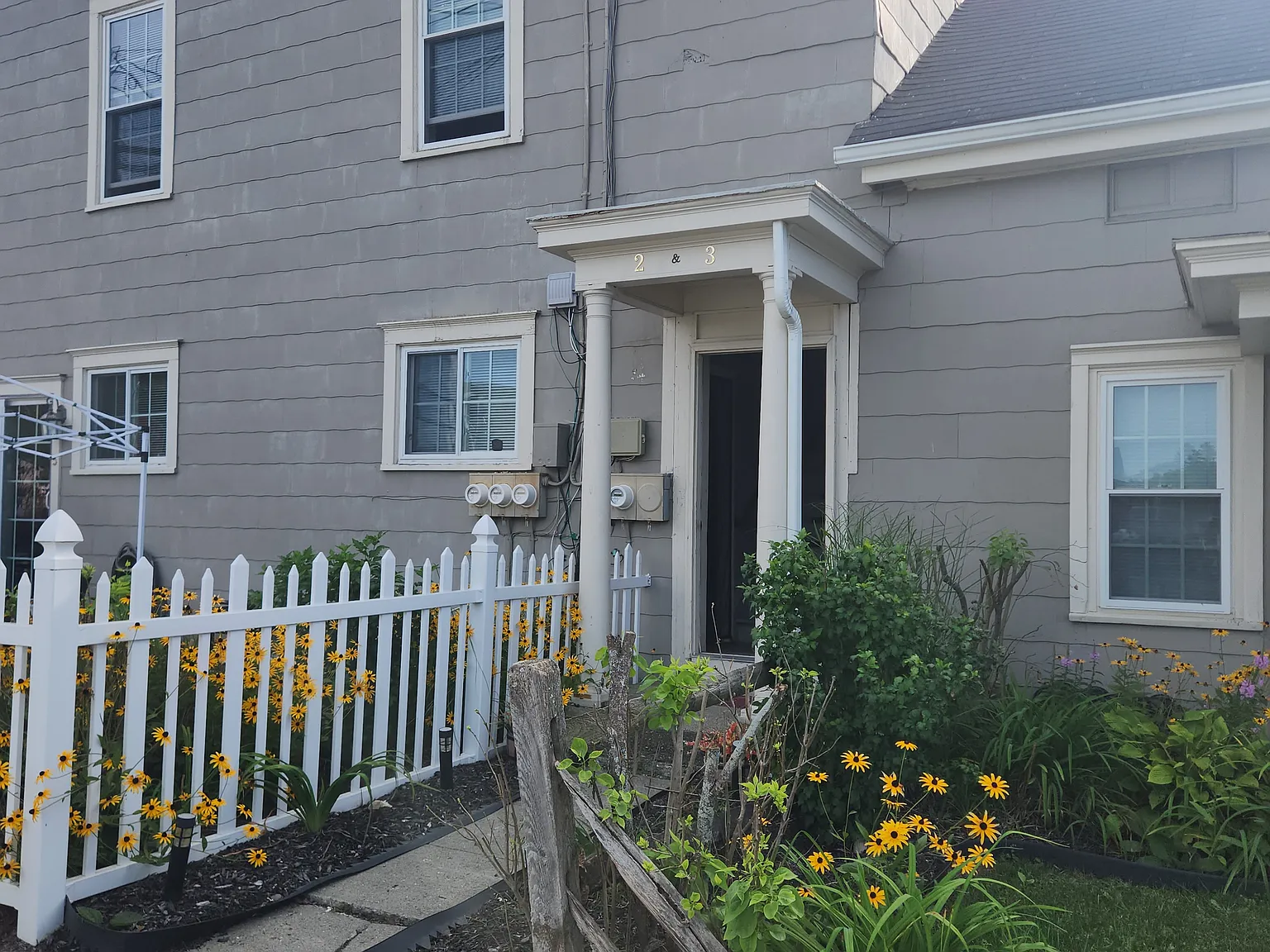 2 bed, 800 sqft, $1,800 — Photo 2