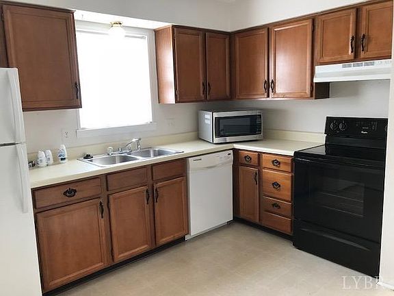 4th image of 1481 Ashbourne Dr