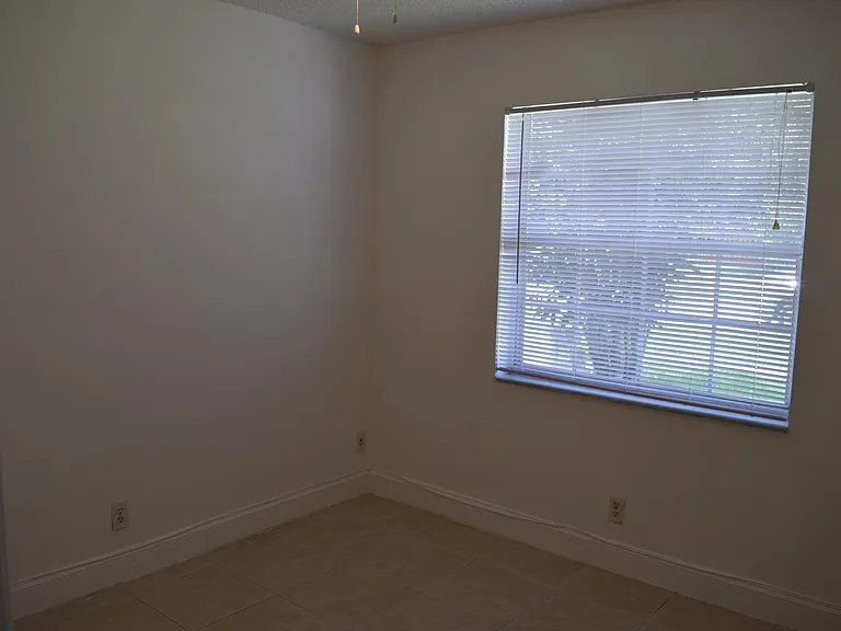 9746 Alaska Cir — Photo 15