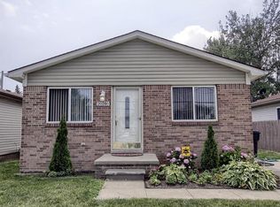 20280 E Forteen Mile Rd, Roseville, MI 48066