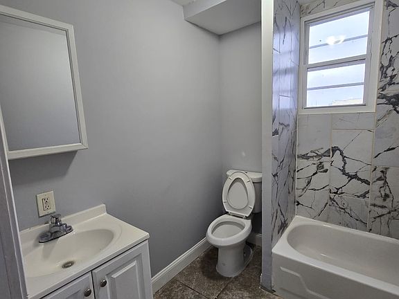 3rd image of 317 Marshall St Floor 3