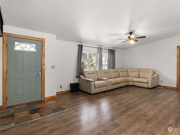 4th image of 203 Madison Ave
