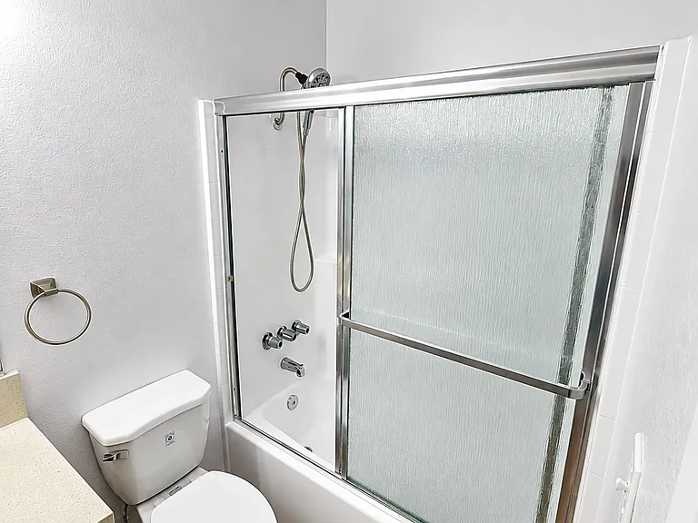 5531 Corteen Pl — Photo 31