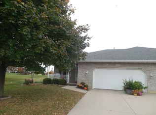 729 Independence Ct, Yorkville, IL 60560