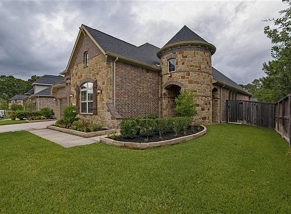 2nd image of 519 Blossom Cove Ct
