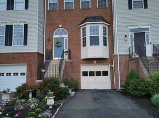 672 McLeary Sq SE, Leesburg, VA 20175
