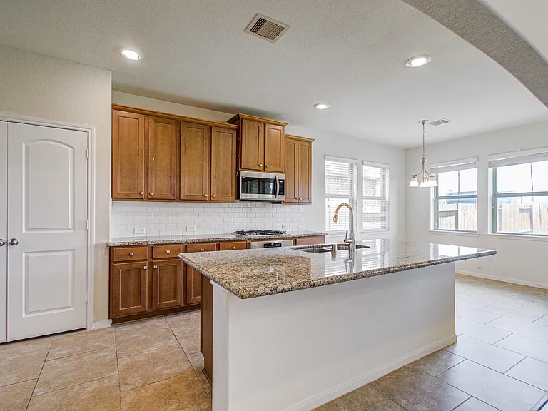 26831 Marble Lakes Dr — Photo 20