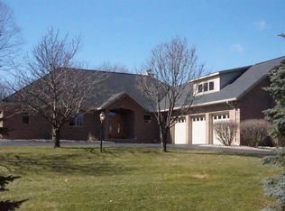 884 Ridge Rd, Chelsea, MI 48118