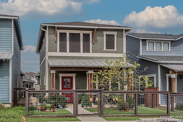 619 Burleson St — Photo 21