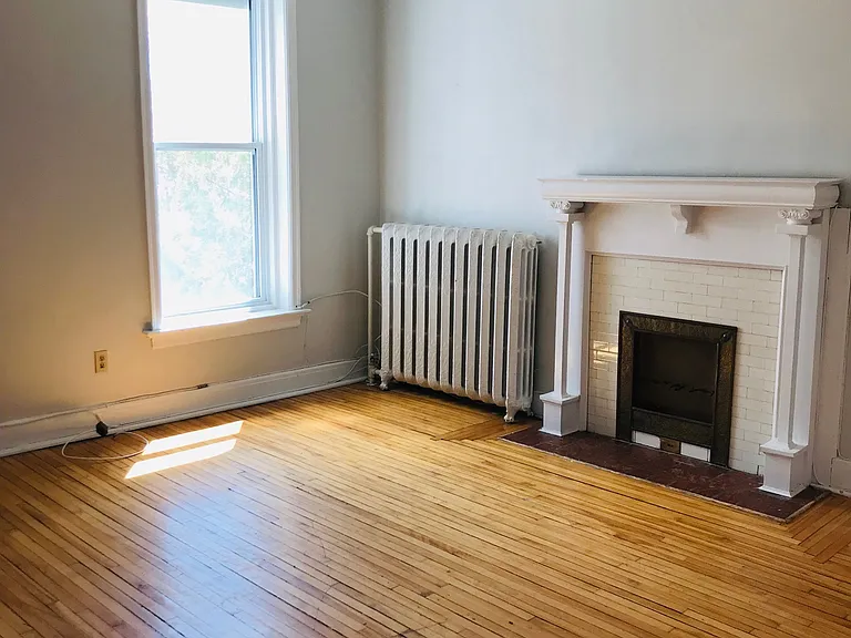 253 Daly Ave #6 — Photo 2