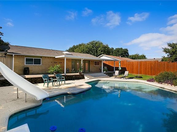 2nd image of 1021 Stonetrail Dr
