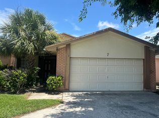 7 Islington Pl, Boynton Beach, FL 33426