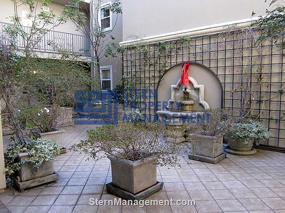 5th image of 1730 Colby Ave #306