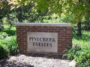 47495 Pine Creek Ct, Northville, MI