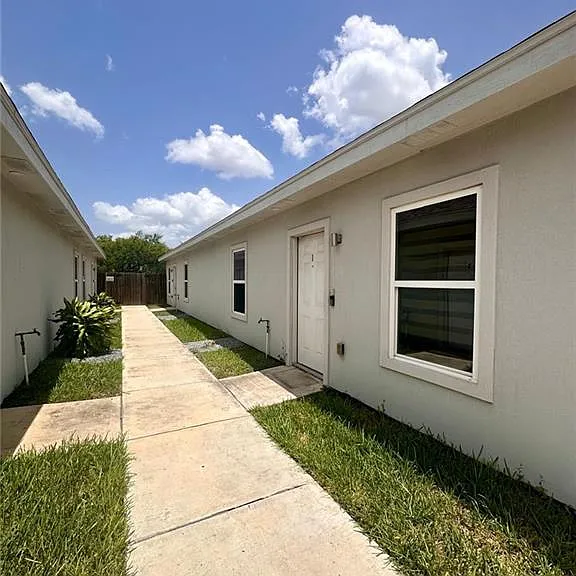 3609 Hawthorne Ave #1 — Photo 3