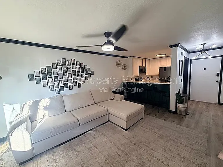 6924 Hyde Park Dr #214 — Photo 2