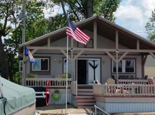 51622 Fish Lake Dr, Marcellus, MI 49067