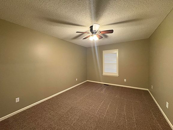 5th image of 5325 NE Sunshine Dr