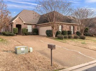 215 Lake Harbour Lndg, Ridgeland, MS 39157