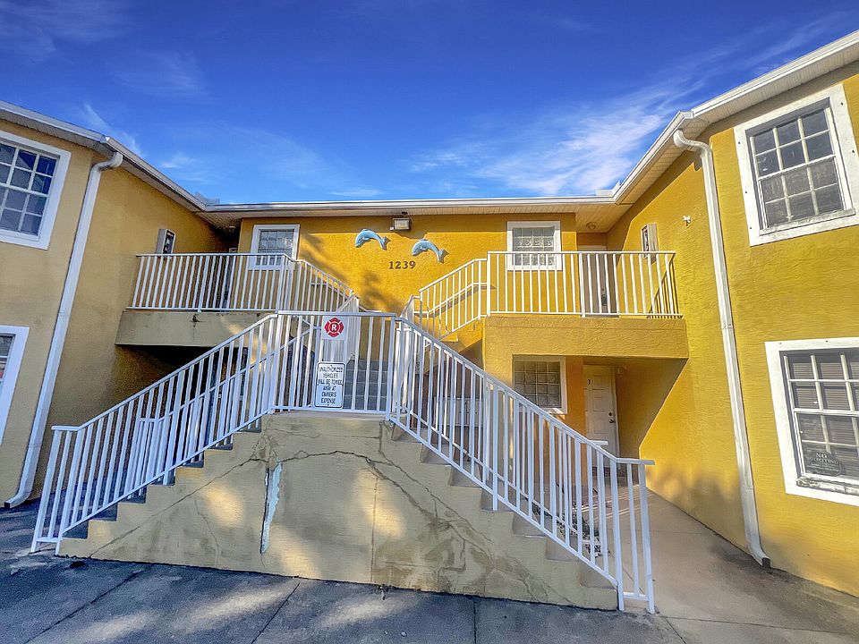 1st image of 1239 SE 8th St APT 5
