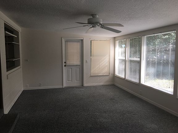 2nd image of 124 W Palmetto Ave