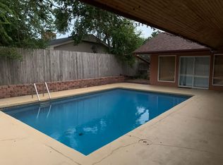 2303 NW Robinhood Dr, Lawton, OK 73505