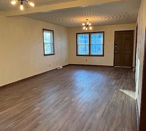 5th image of 1218 1/2 Hazel Ave