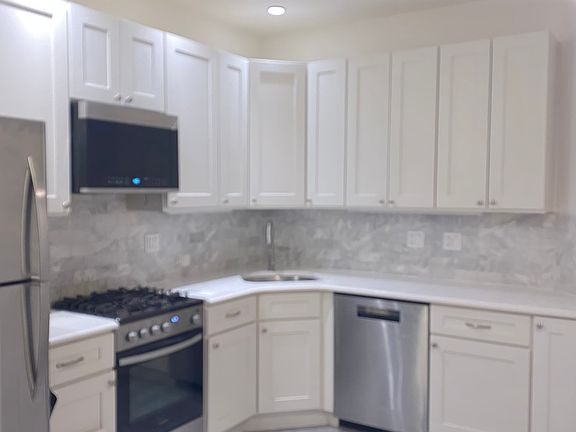 3rd image of 1716 2nd Ave APT 2D