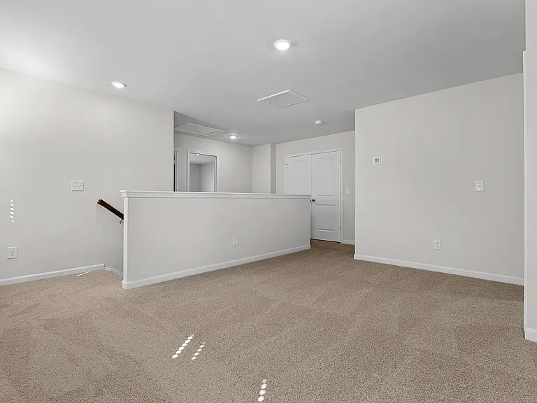 552 Corkscrew Ln — Photo 20