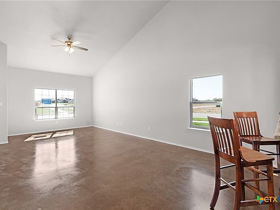 4th image of 3013 Privet Dr