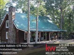 1605 Maple Ridge Dr, Loganville, GA 30052