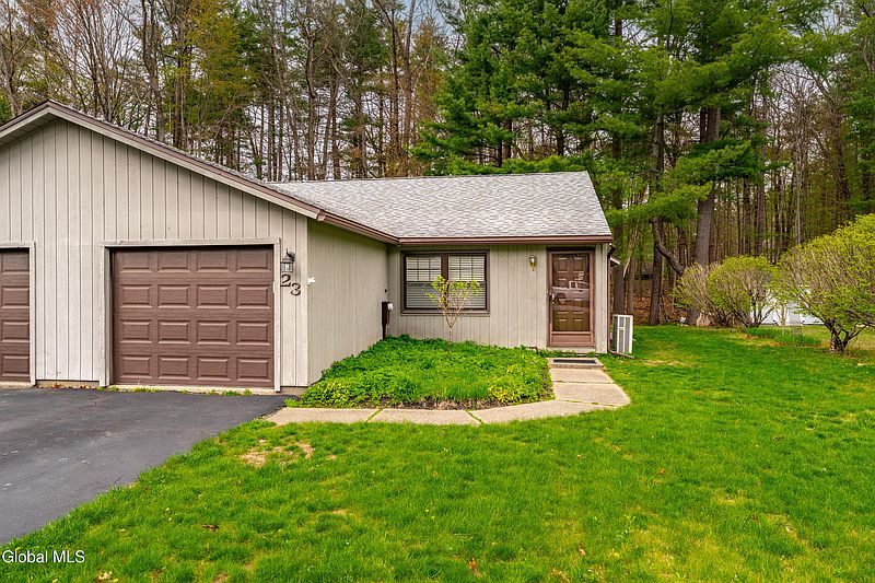 2nd image of 23 Pepperbush Place