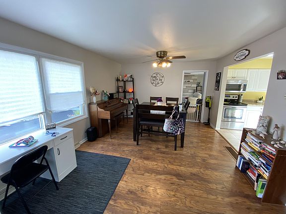 4th image of 36 E Lynwood Blvd