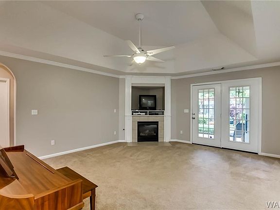 4th image of 10137 Chandlers Xing