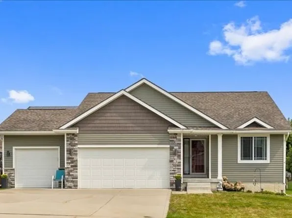 211 Rellim Dr, Norwalk, IA 50211