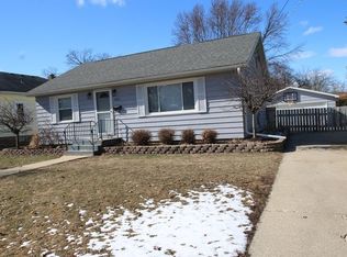 1022 E Lincoln Ave, Belvidere, IL 61008