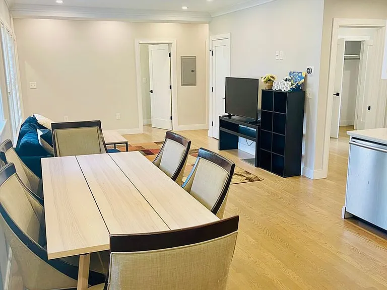 42 Ridgemont St #3 — Photo 9