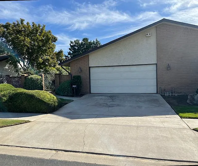 2 bed, 1632 sqft, $1,895 — Photo 1