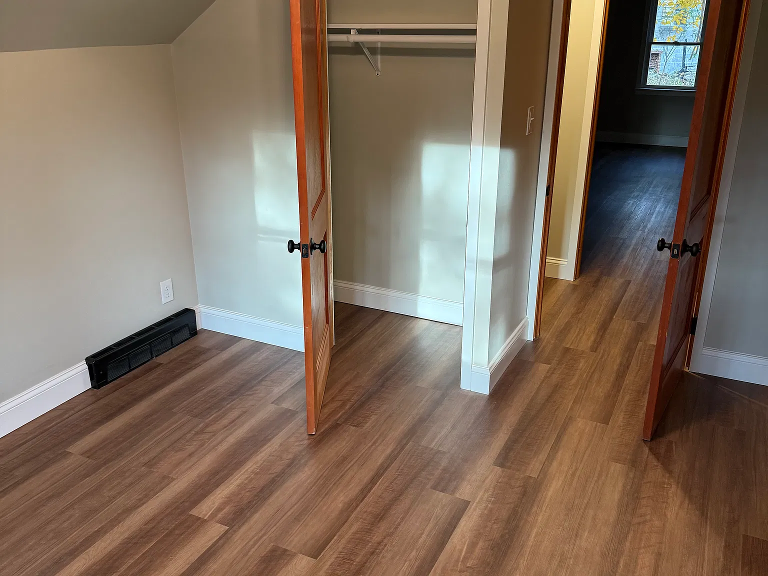 4 bed, 1113 sqft, $1,875 — Photo 3